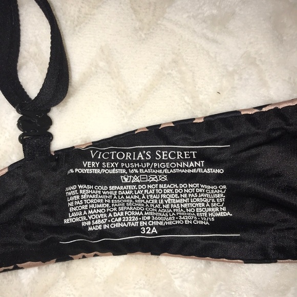 Victoria Secret Very Sexy Push Up Bra 32 A - Picture 3 of 5